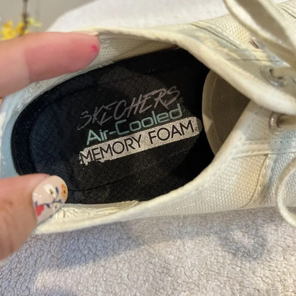 Superga Women Ivory Canvas Classic Sneaker 39.5/8 2750 Cotu Flat Shoe *Run Small - Picture 9 of 11